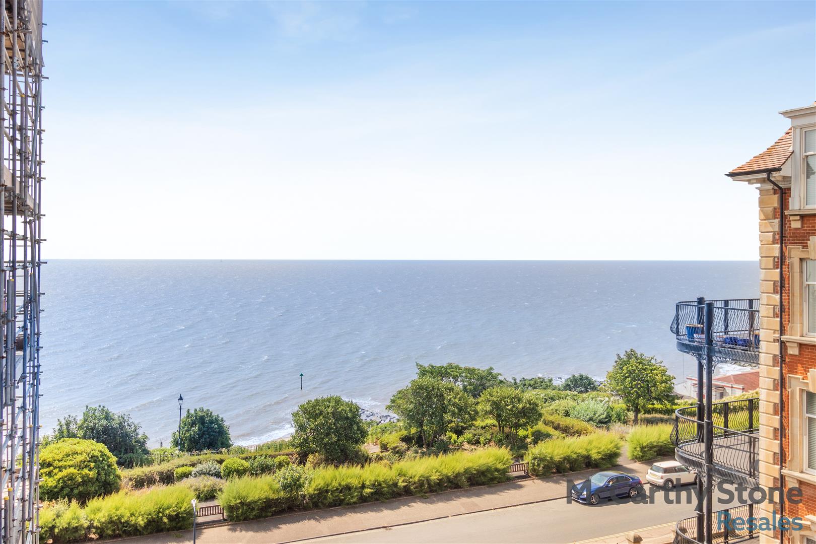 Pavilion Court, Hamilton Gardens, Felixstowe, IP11 7FA