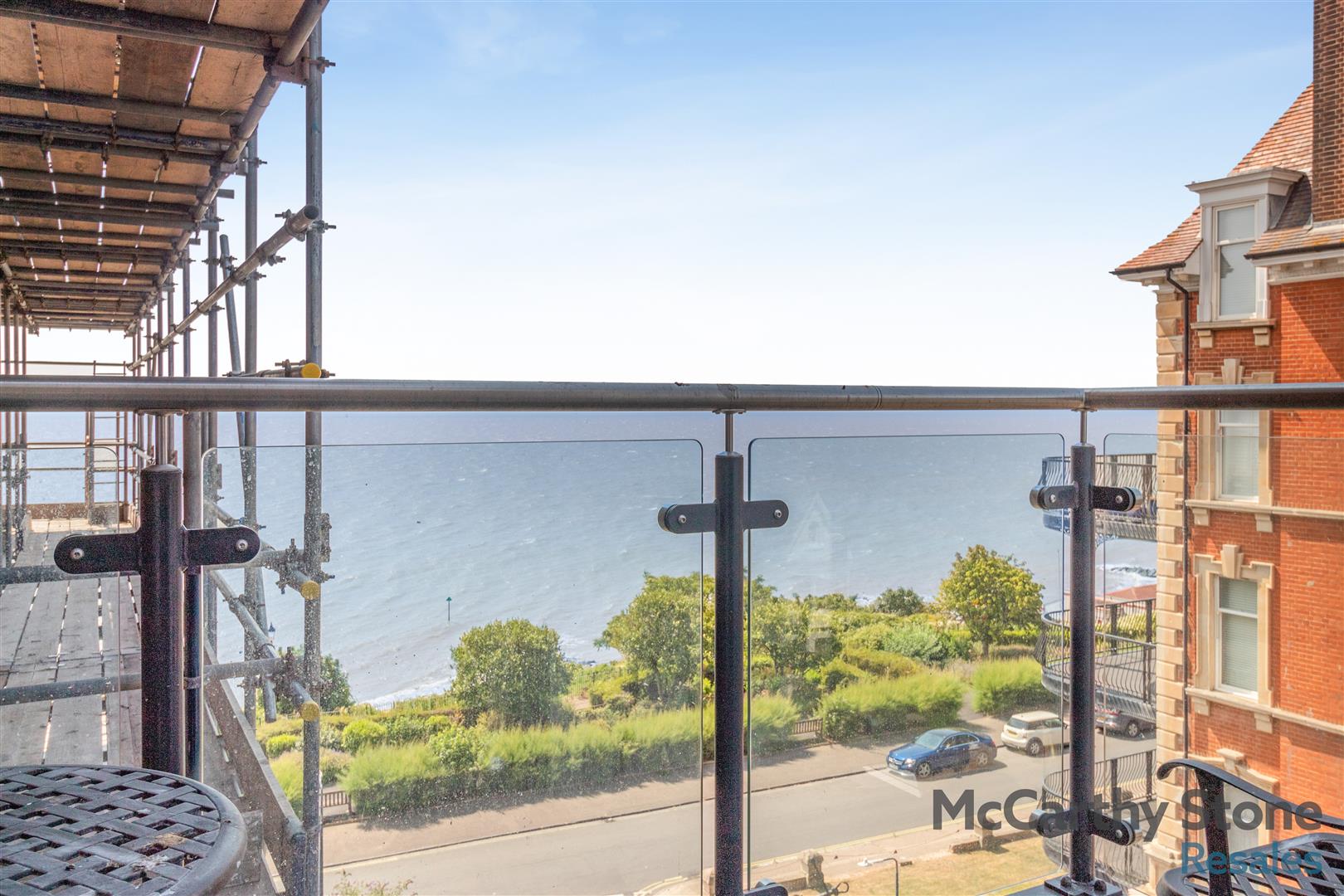 Pavilion Court, Hamilton Gardens, Felixstowe, IP11 7FA