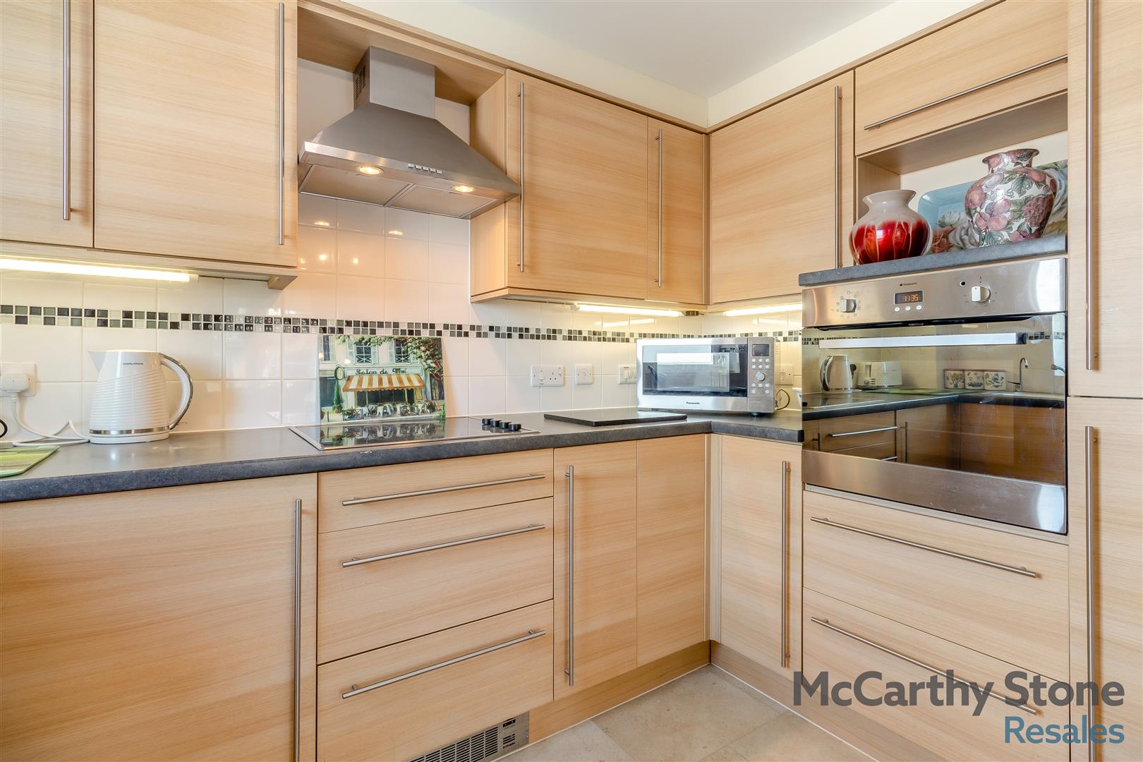 Pavilion Court, Hamilton Gardens, Felixstowe, IP11 7FA