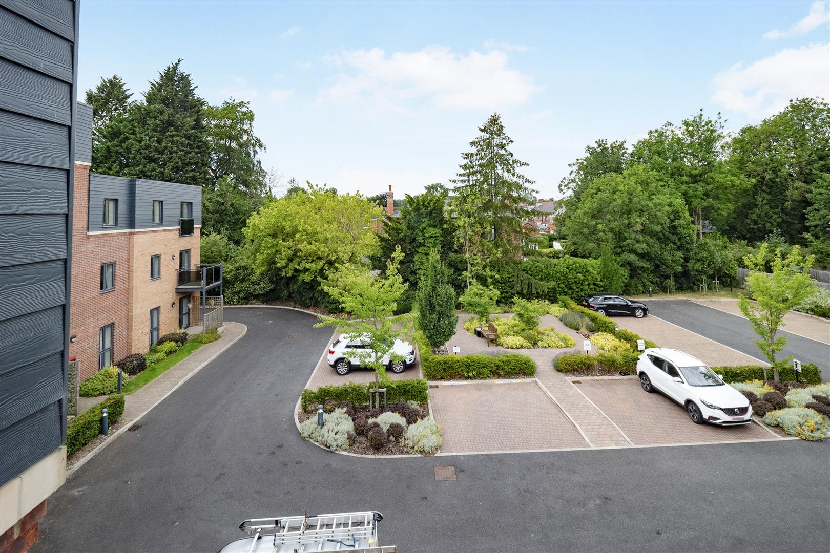 Springs Court, Cottingham
