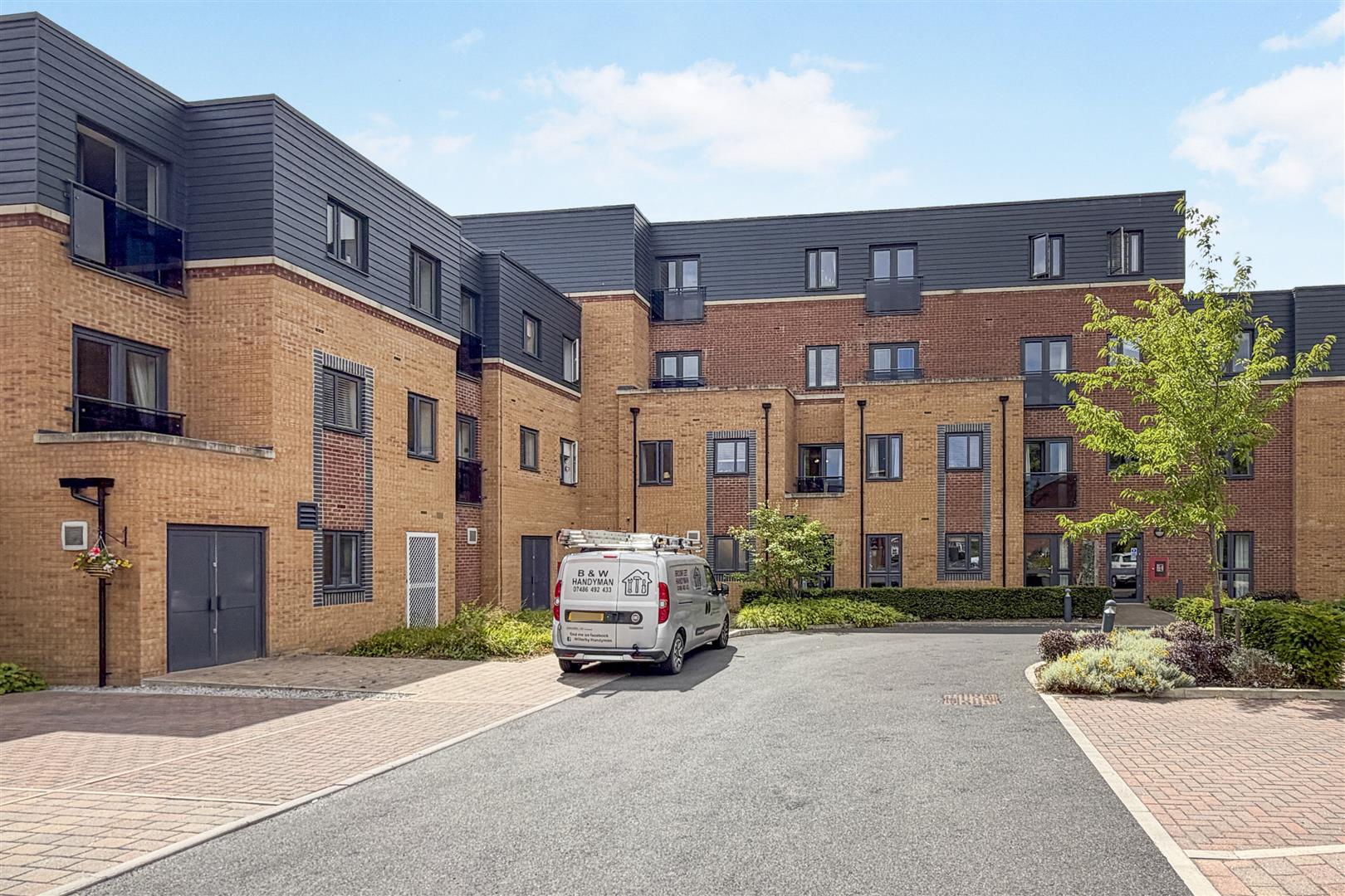 Springs Court, Cottingham