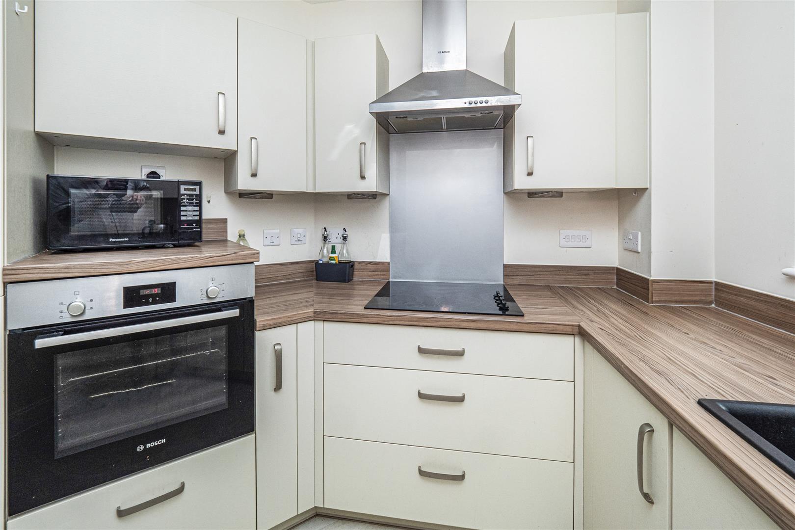 Springs Court, Cottingham