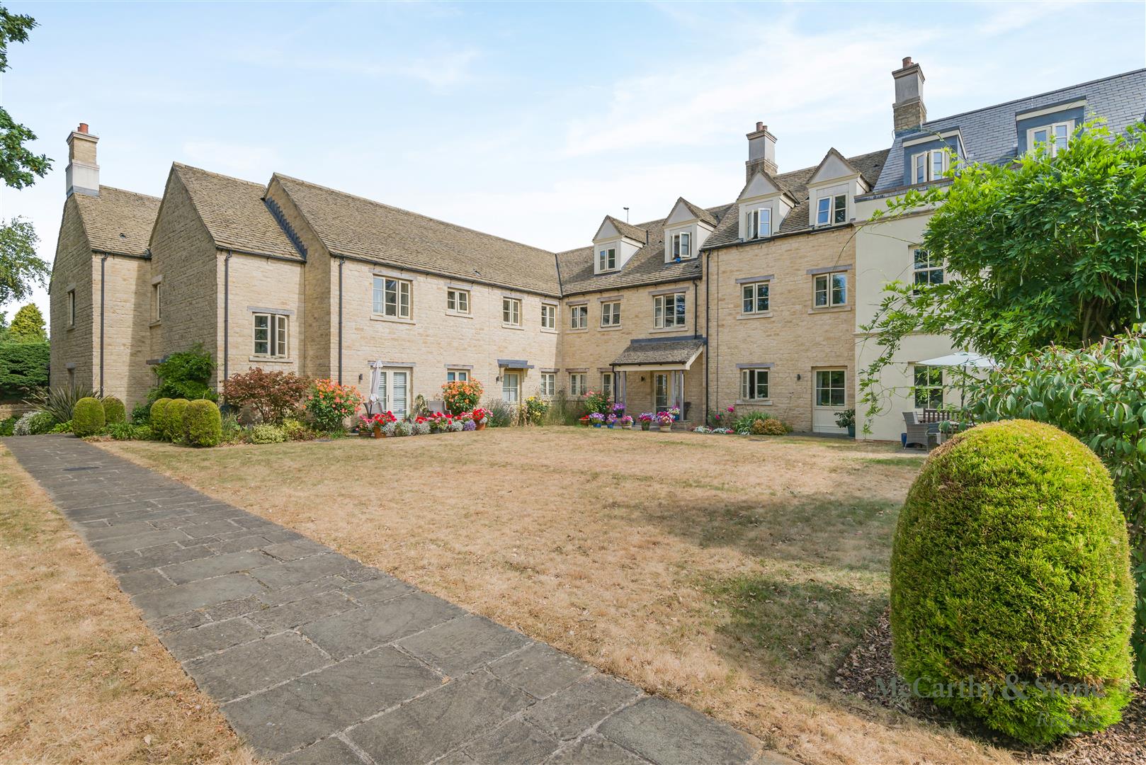 Lewsey Court, Mercer Way, Tetbury