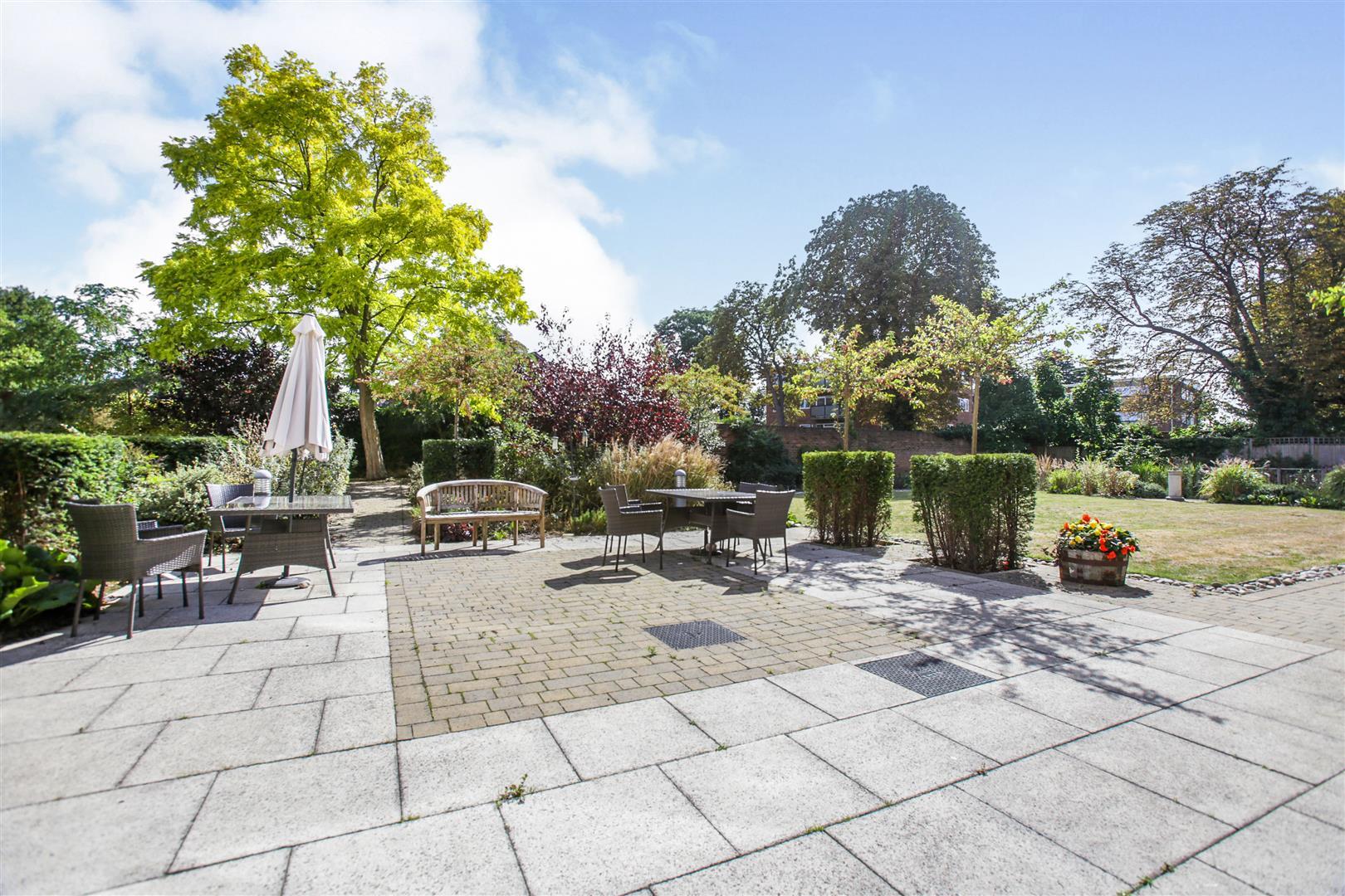 Elles House, Shotfield, Wallington, SM6 0BL
