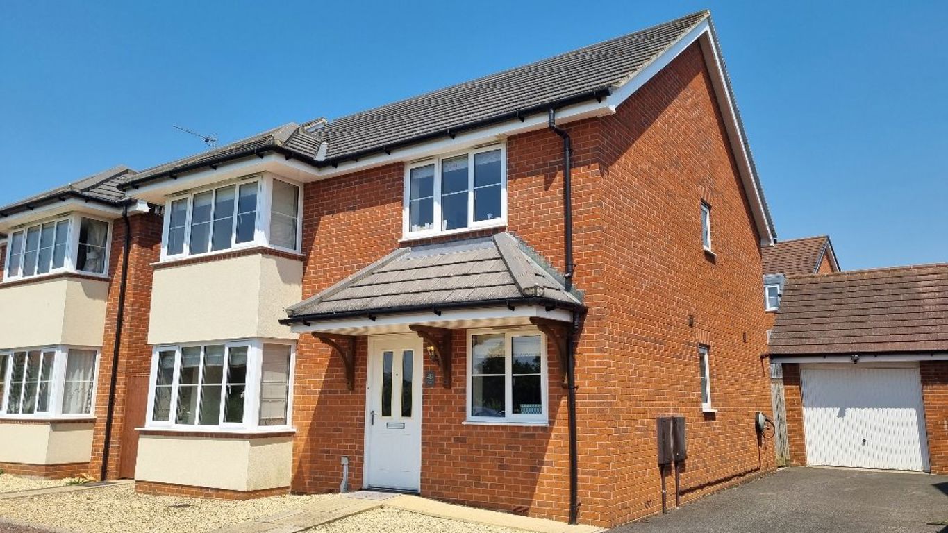 Charlesby Drive, Watchfield