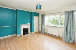 Lithgow Crescent, Paisley, PA2 6UN