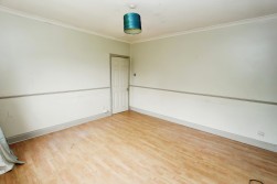 Lithgow Crescent, Paisley, PA2 6UN