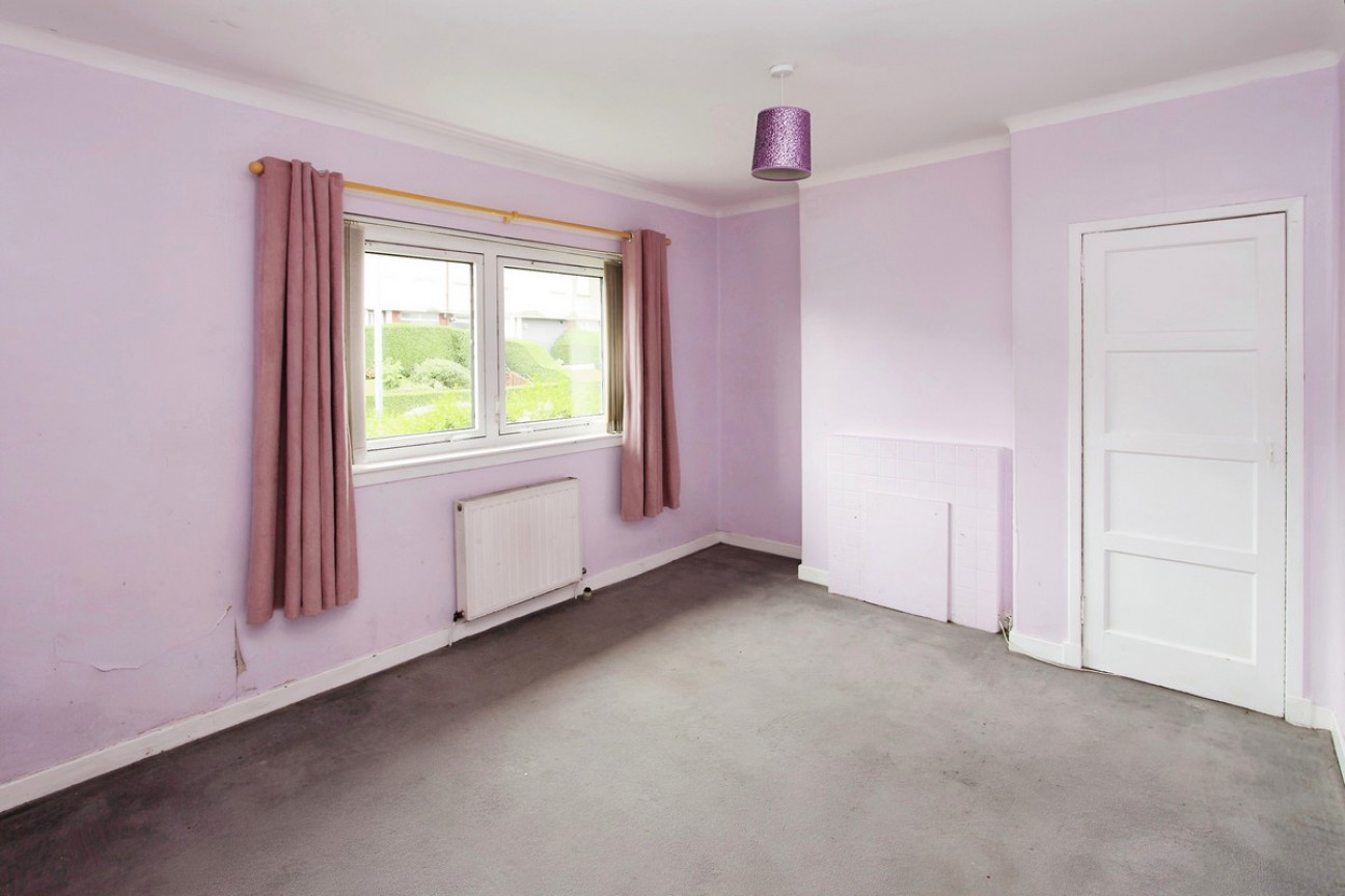 Lithgow Crescent, Paisley, PA2 6UN
