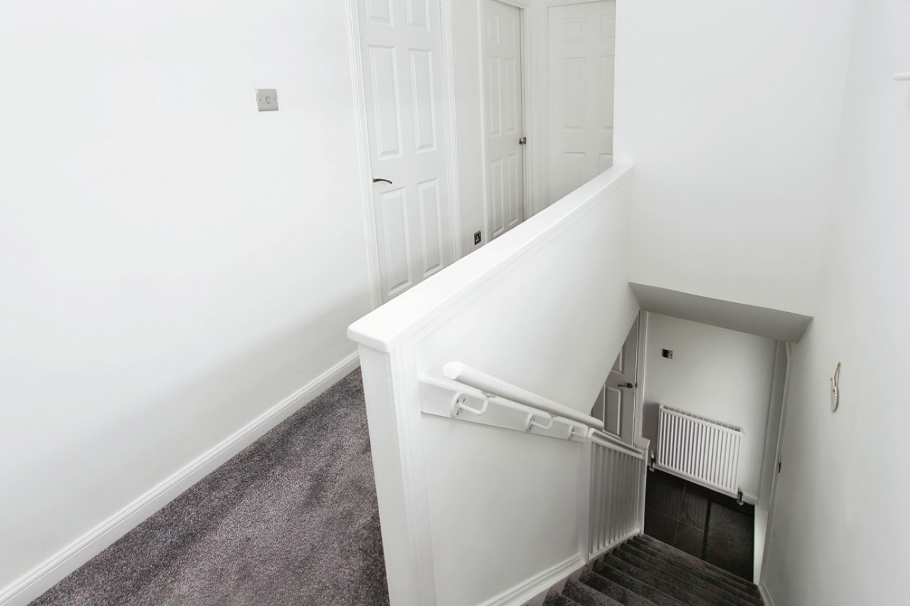 Mains Hill, Erskine, PA8 7