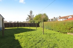 Byres Road, Elderslie, PA5 9