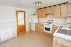 Dickson Drive, Irvine, KA12 9