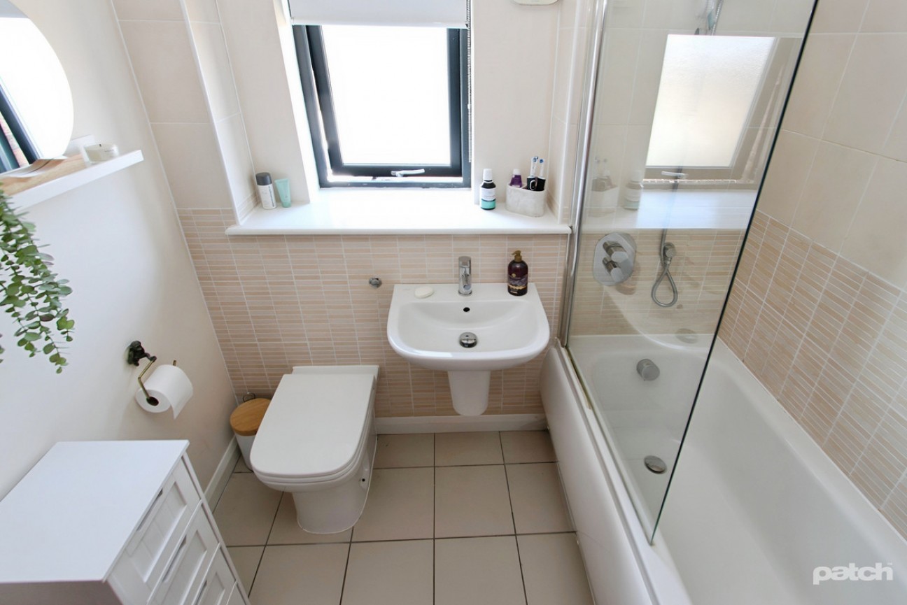 Shortroods Road, Paisley, PA3 2