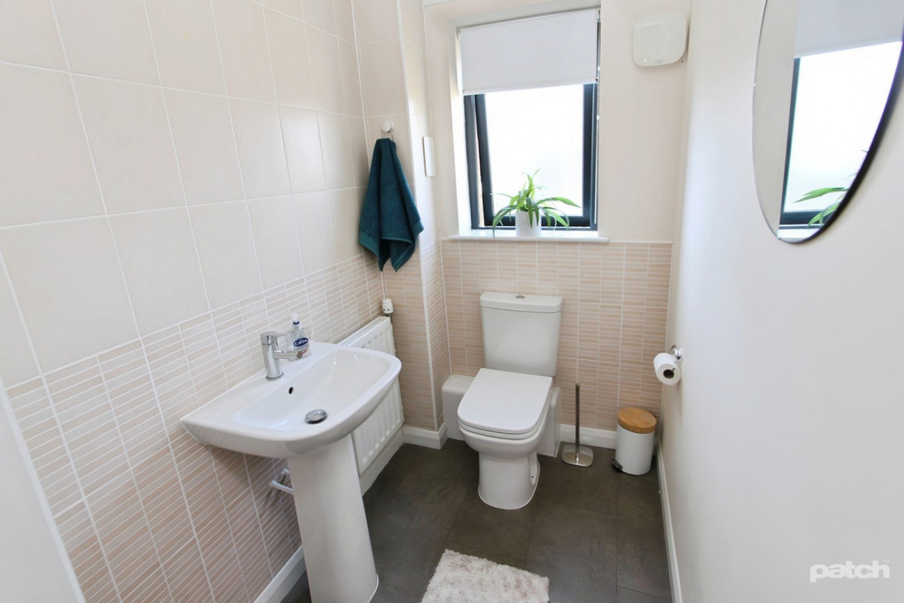 Shortroods Road, Paisley, PA3 2