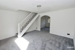Castle Gardens, Paisley, PA2 9