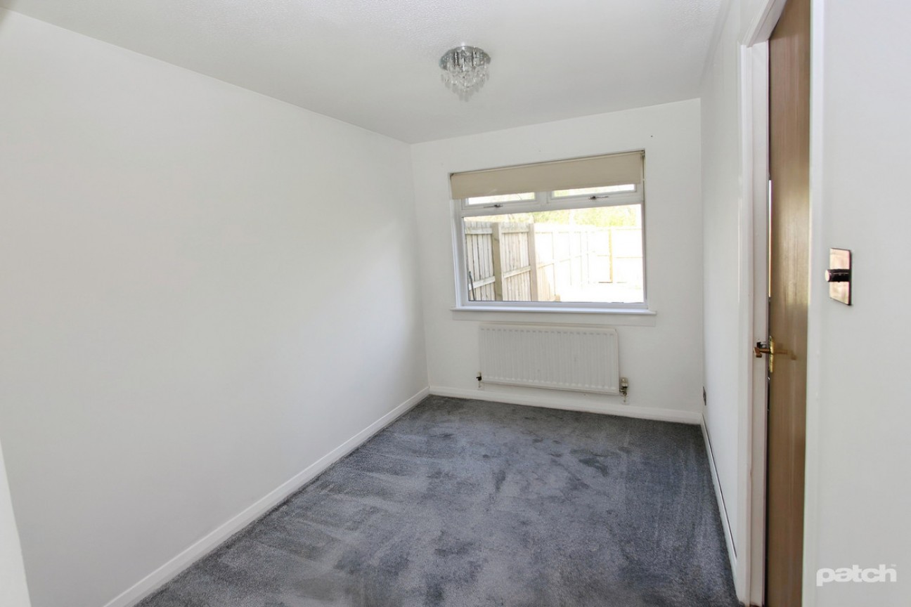 Castle Gardens, Paisley, PA2 9