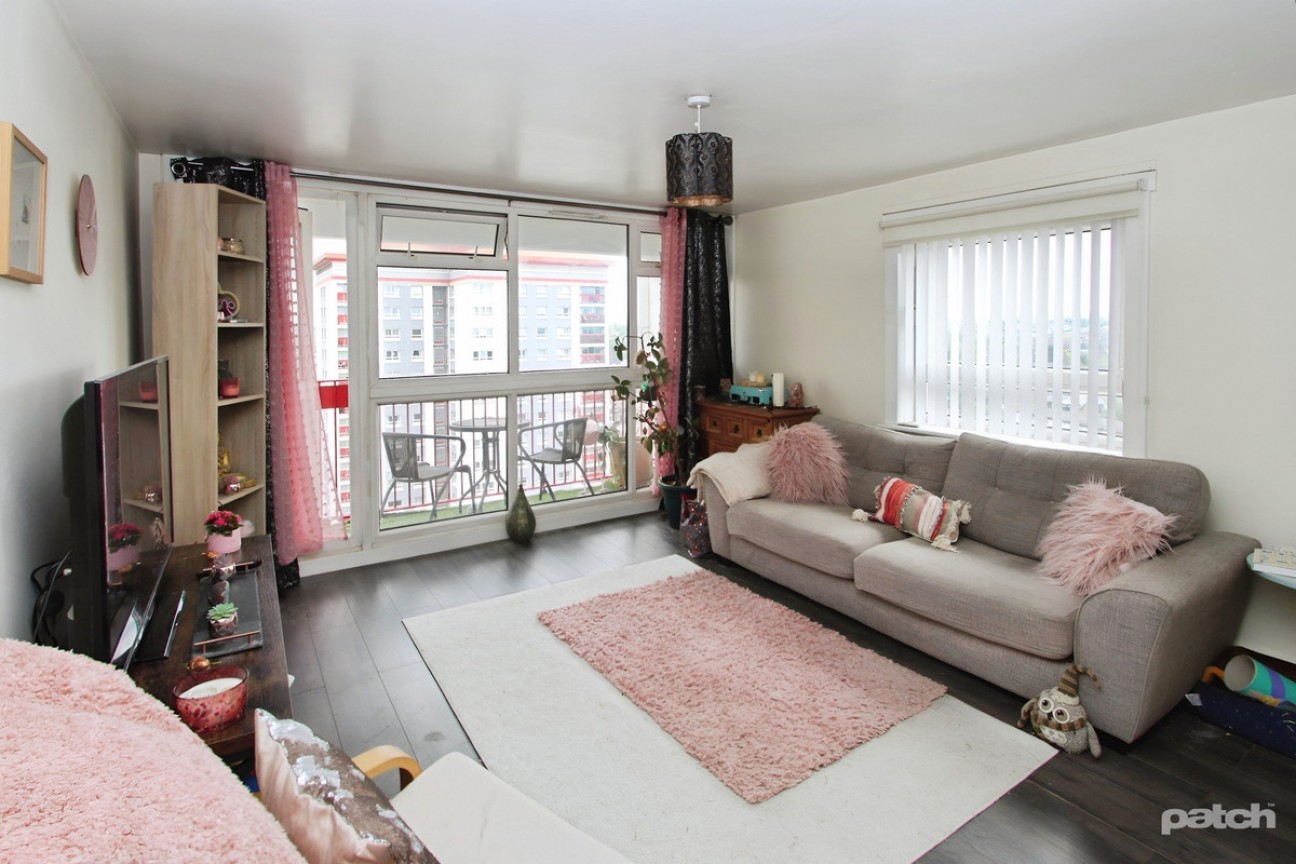 Hamilton Court, Paisley, PA2 6