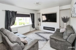 Lochhead Avenue, Linwood, PA3 3