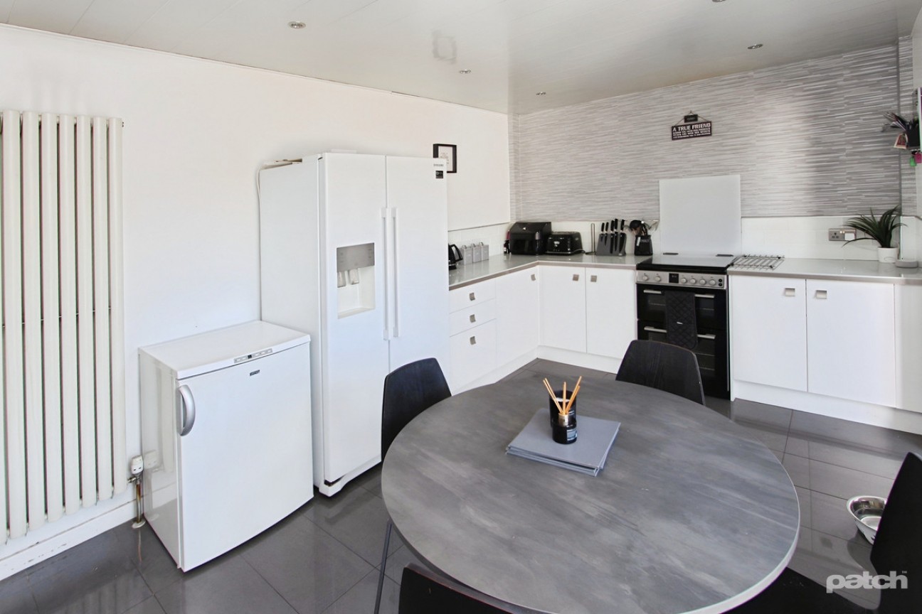 Lochhead Avenue, Linwood, PA3 3