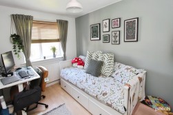 Anchor Drive, Paisley, PA1 1