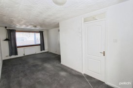 Montgomery Avenue, Paisley, PA3 4