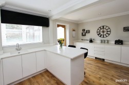 Armour Square, Johnstone, PA5 8