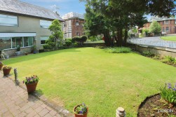 Alexandra Drive, Renfrew, PA4 8