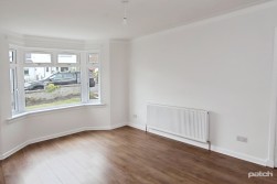 Castle Avenue, Elderslie, PA5 9