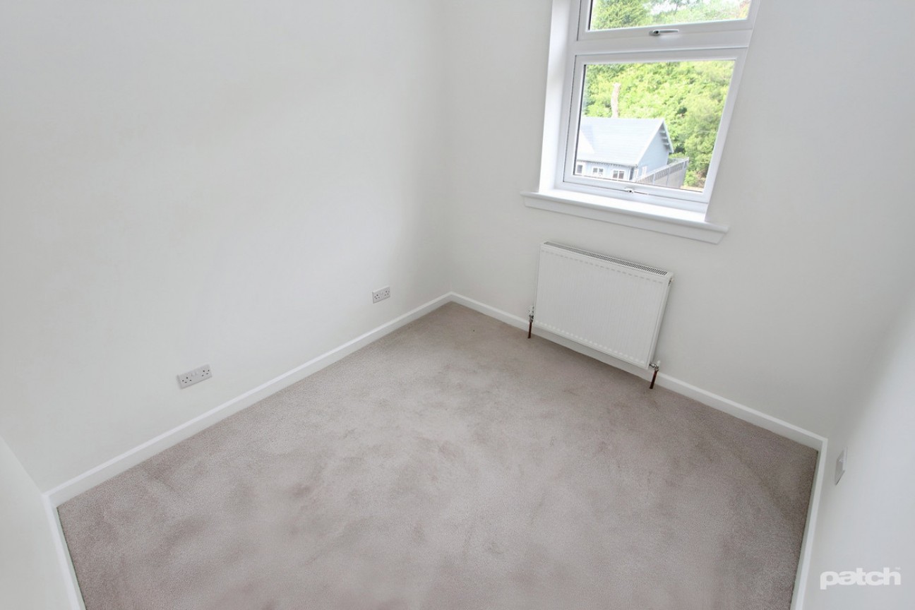 Castle Avenue, Elderslie, PA5 9