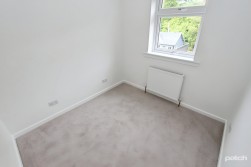 Castle Avenue, Elderslie, PA5 9