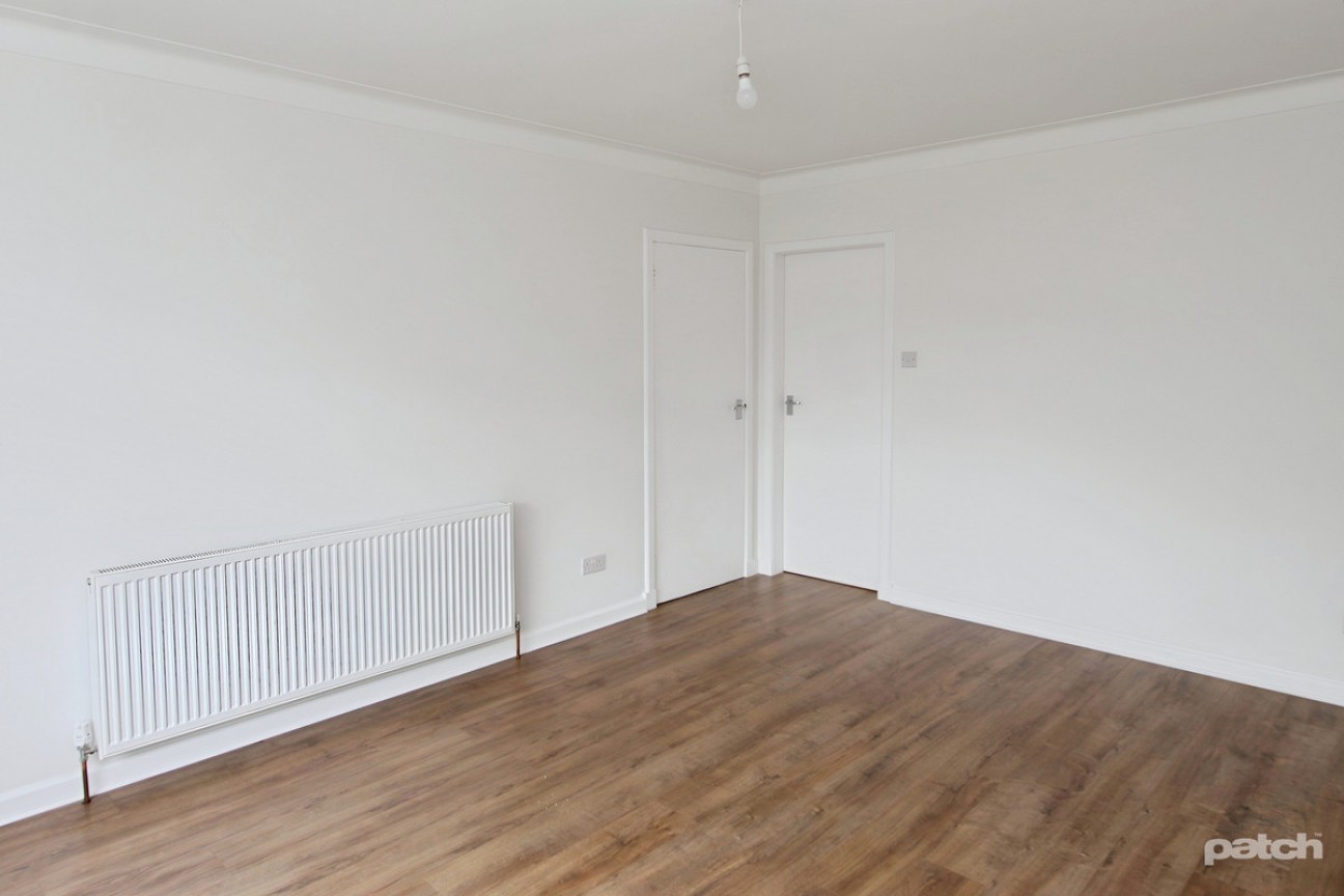 Castle Avenue, Elderslie, PA5 9