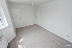 Castle Avenue, Elderslie, PA5 9