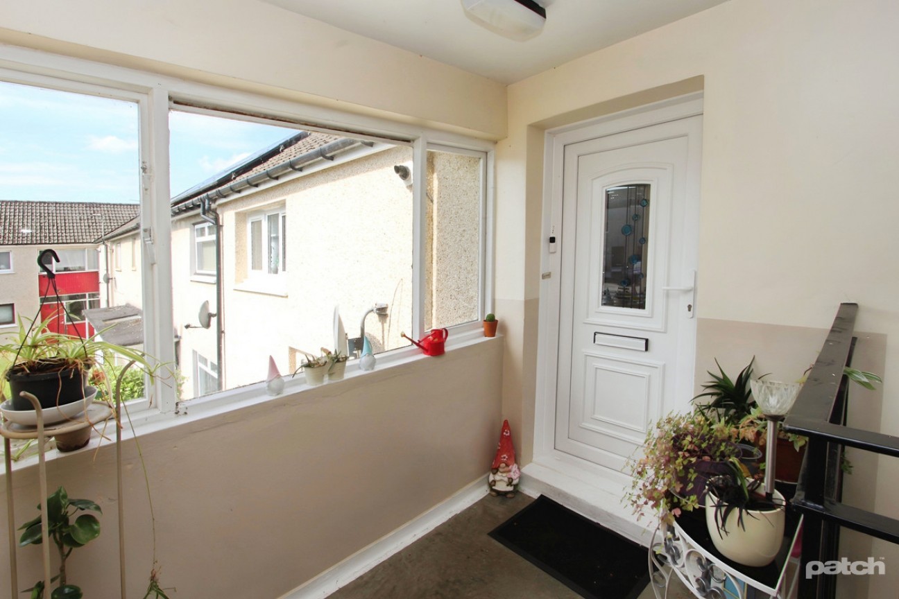 Finch Place, Johnstone, PA5 0