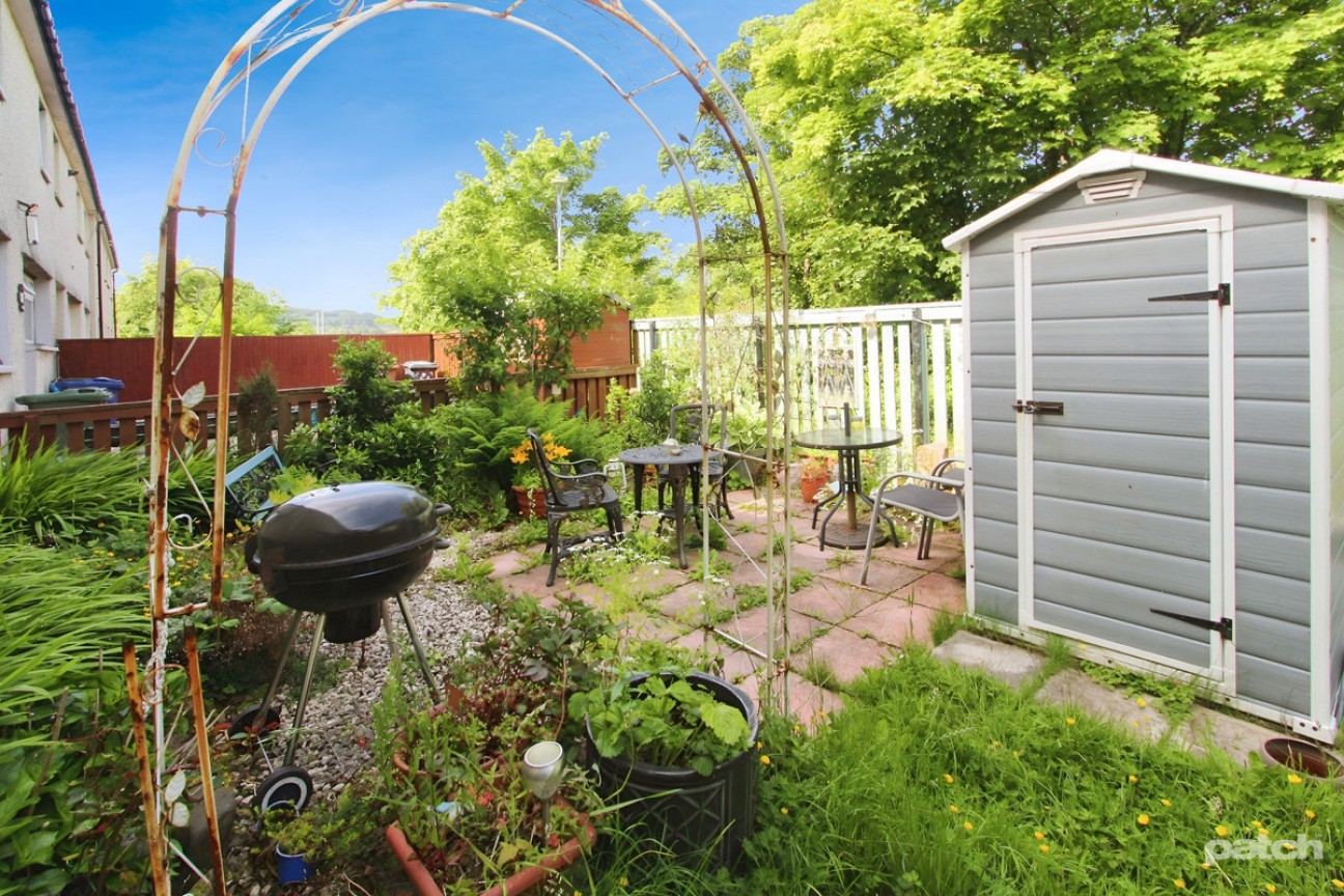 Finch Place, Johnstone, PA5 0