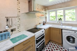 Finch Place, Johnstone, PA5 0