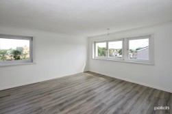 Pentland Avenue, Linwood, PA3 3