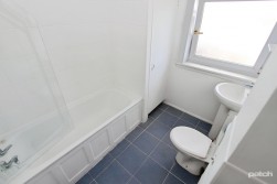 Pentland Avenue, Linwood, PA3 3