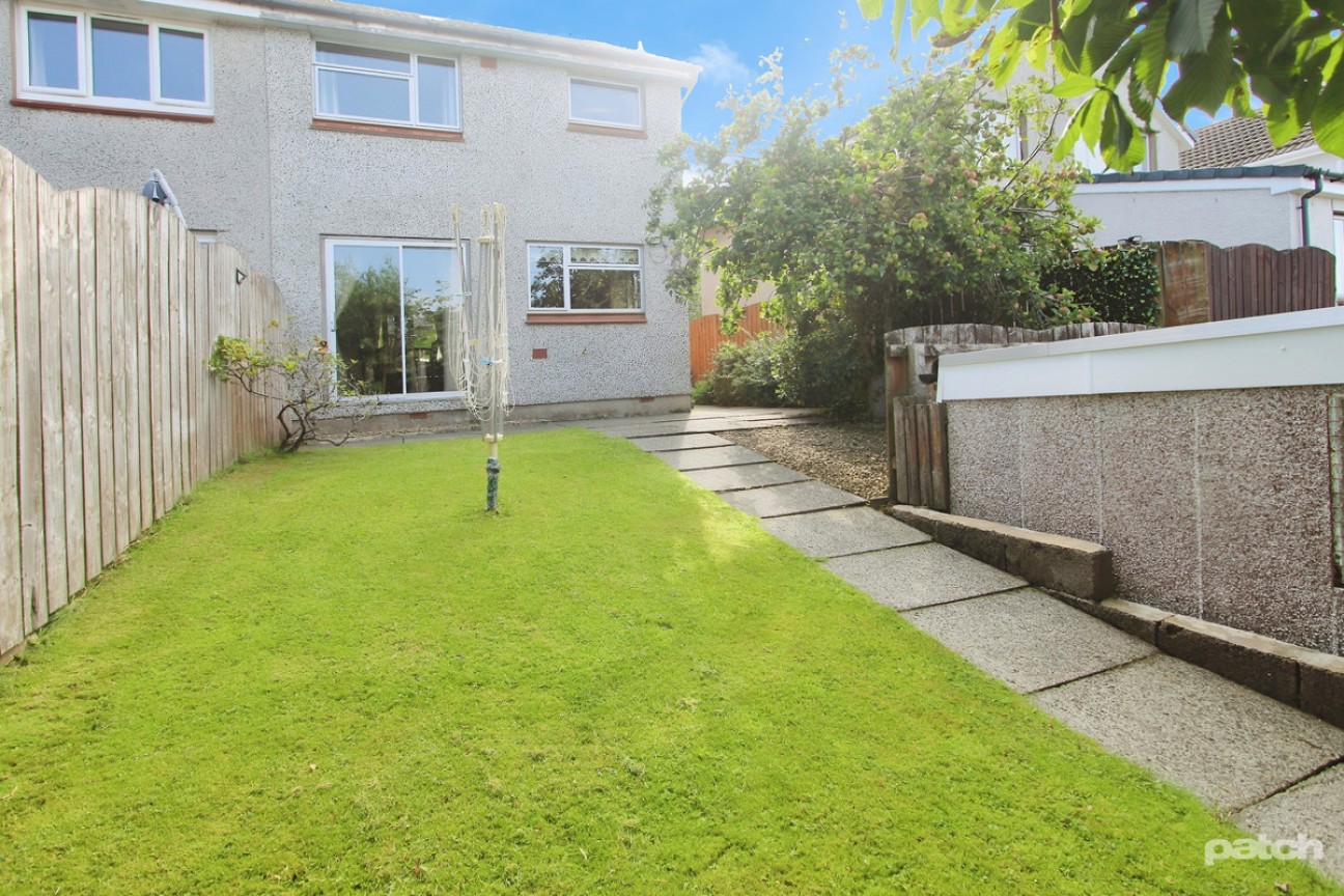 Cawdor Crescent, Bishopton, PA7 5