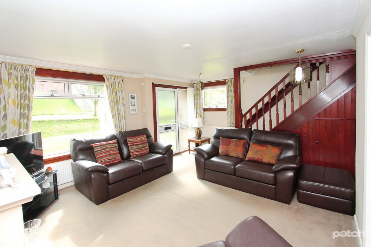 Cawdor Crescent, Bishopton, PA7 5