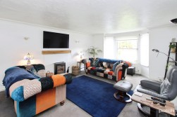 Strathcarron Road, Paisley, PA2 7