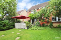 Strathcarron Road, Paisley, PA2 7