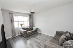 Helmsdale Drive, Paisley, PA2 0