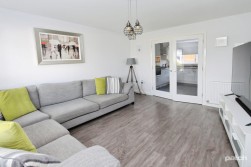Oaktree Grove, Glasgow, G45 0