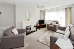 Sir Michael Place, Paisley, PA1 2