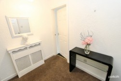 Sir Michael Place, Paisley, PA1 2