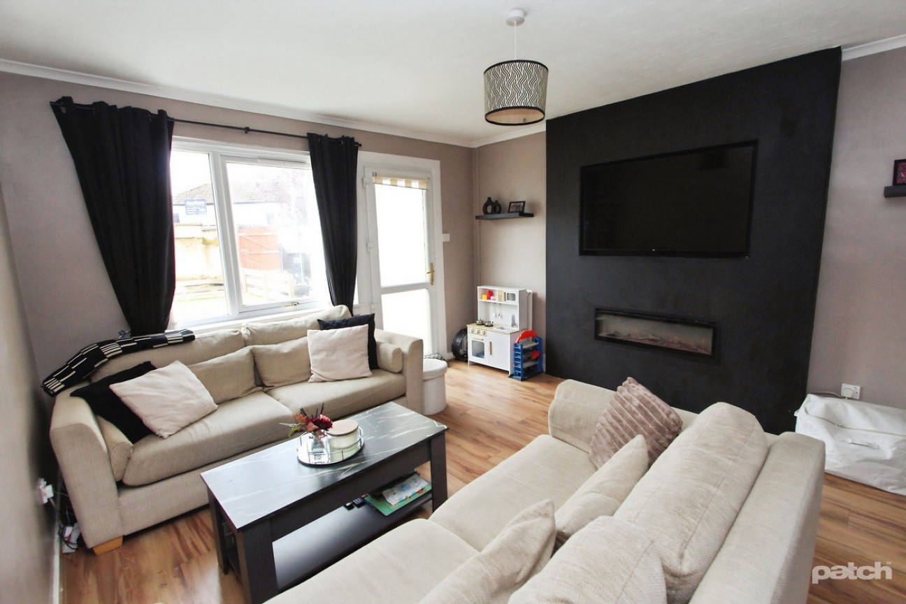 Ness Avenue, Johnstone, PA5 0