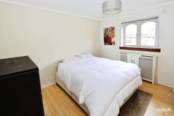 Riverside Park, Glasgow, G44 3