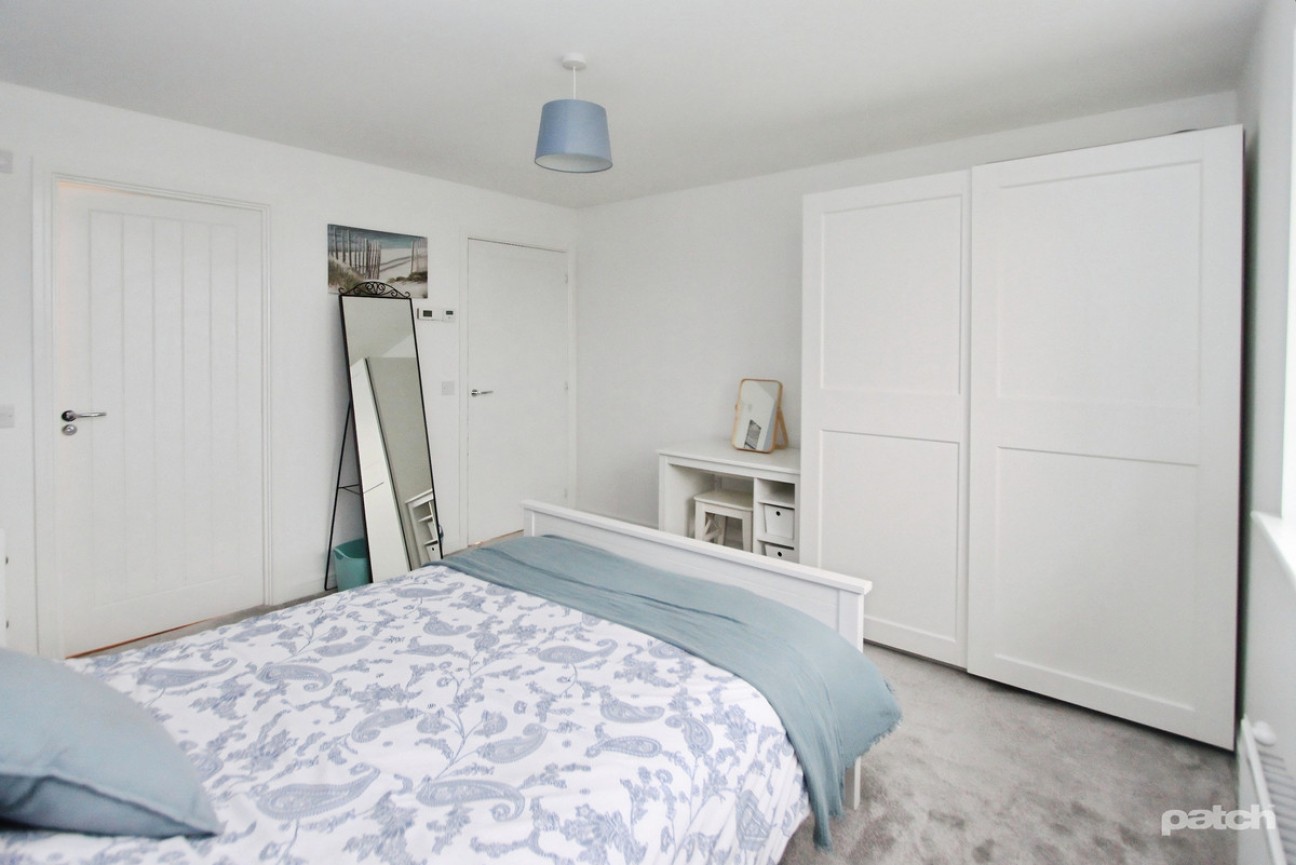 Outerwood View, Kilwinning, KA13 7