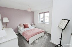 Outerwood View, Kilwinning, KA13 7