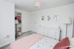 Outerwood View, Kilwinning, KA13 7