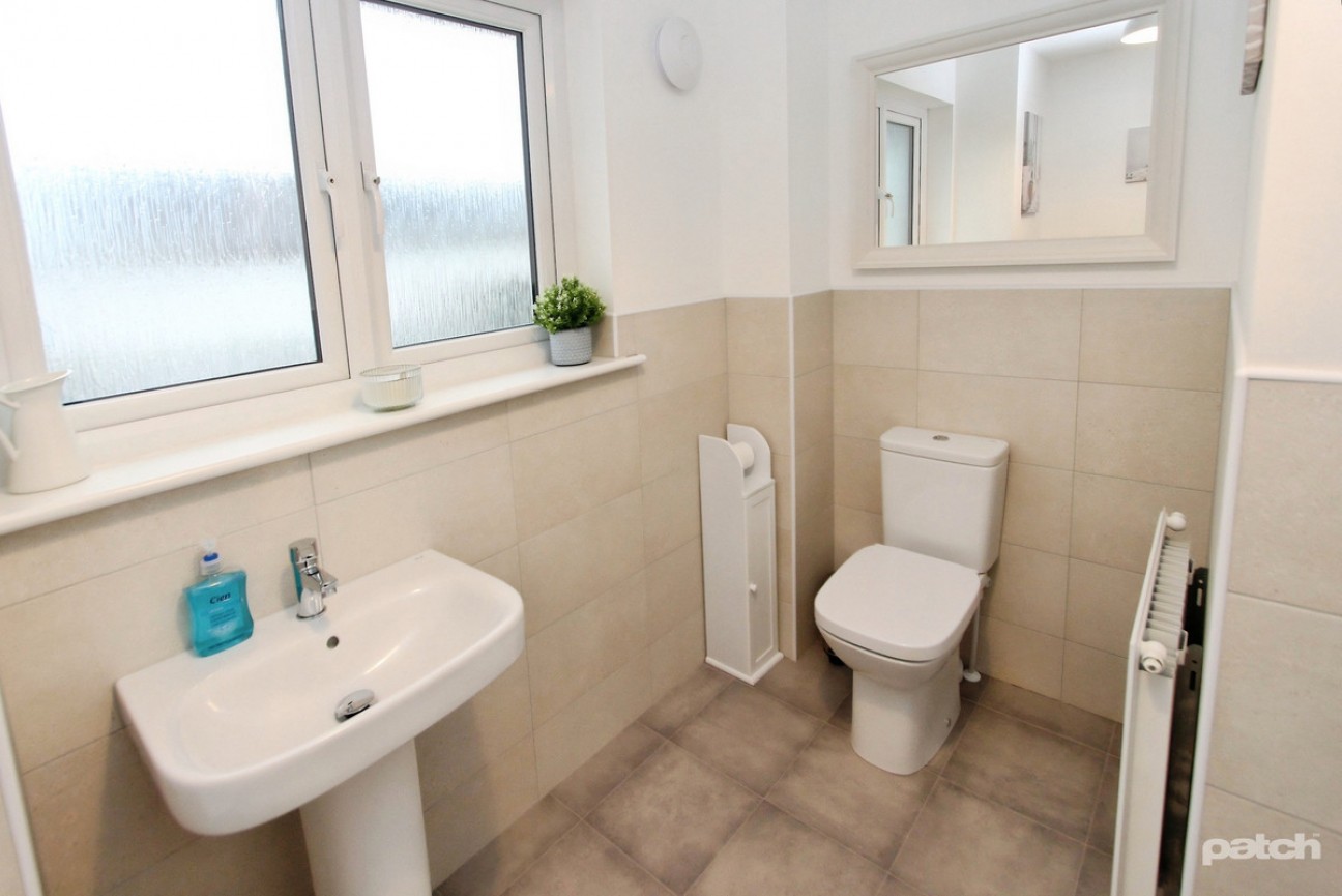 Outerwood View, Kilwinning, KA13 7